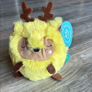NWT the Manhattan toy Company, SQUEEZEMEEZ reindeer